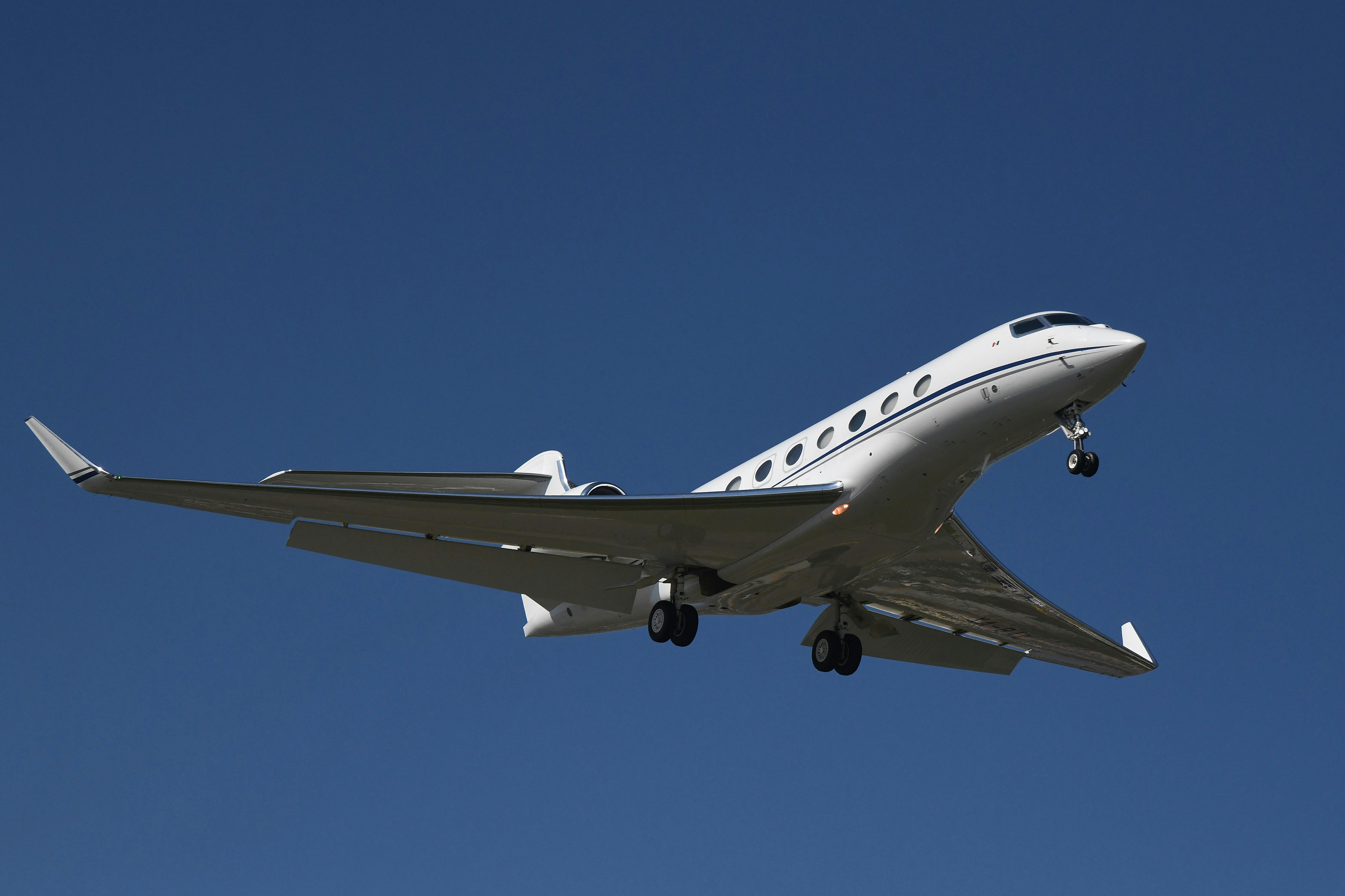 Top 10 Luxury Private Jets